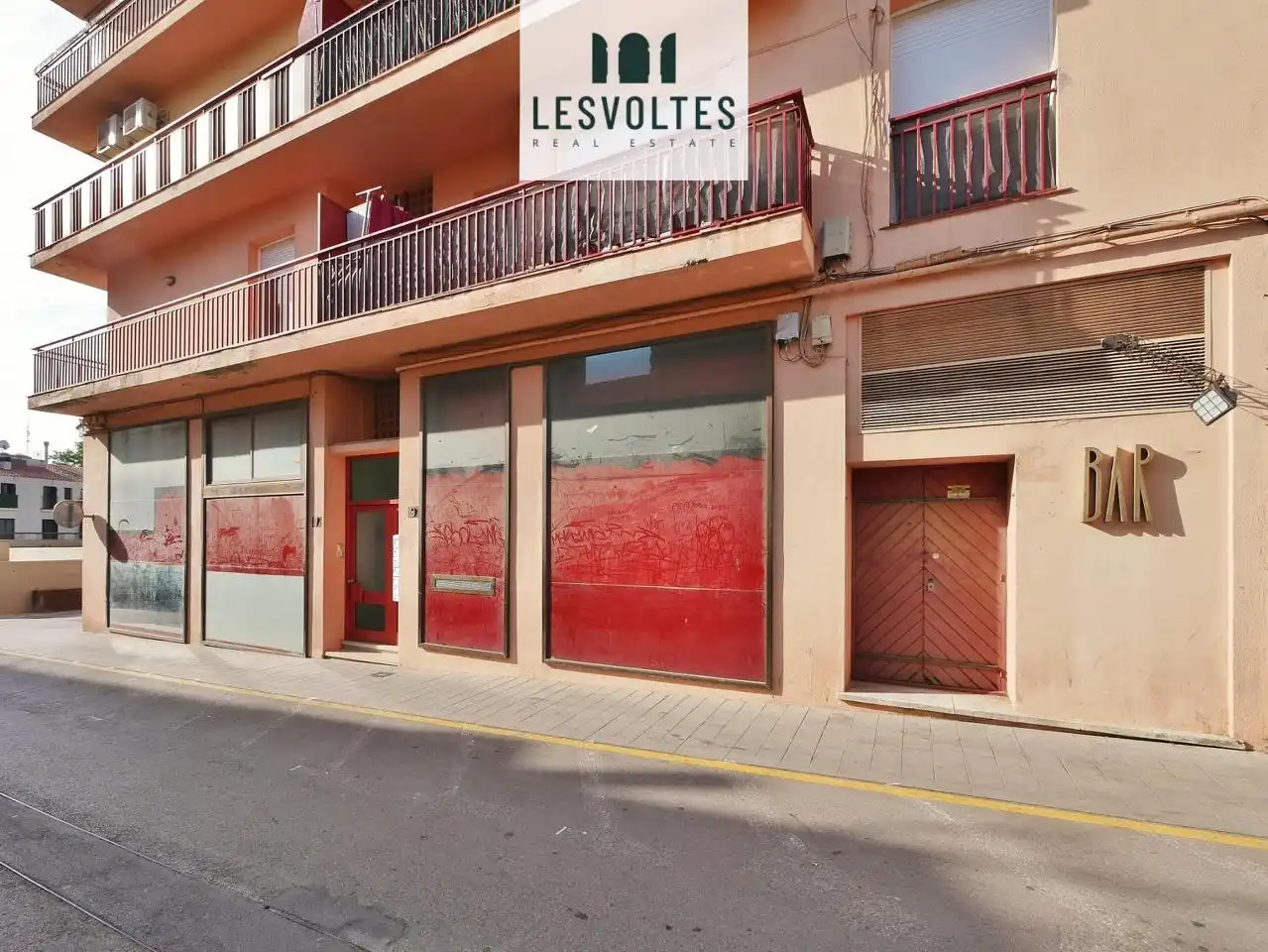Business premises for sale in calle dels Valls