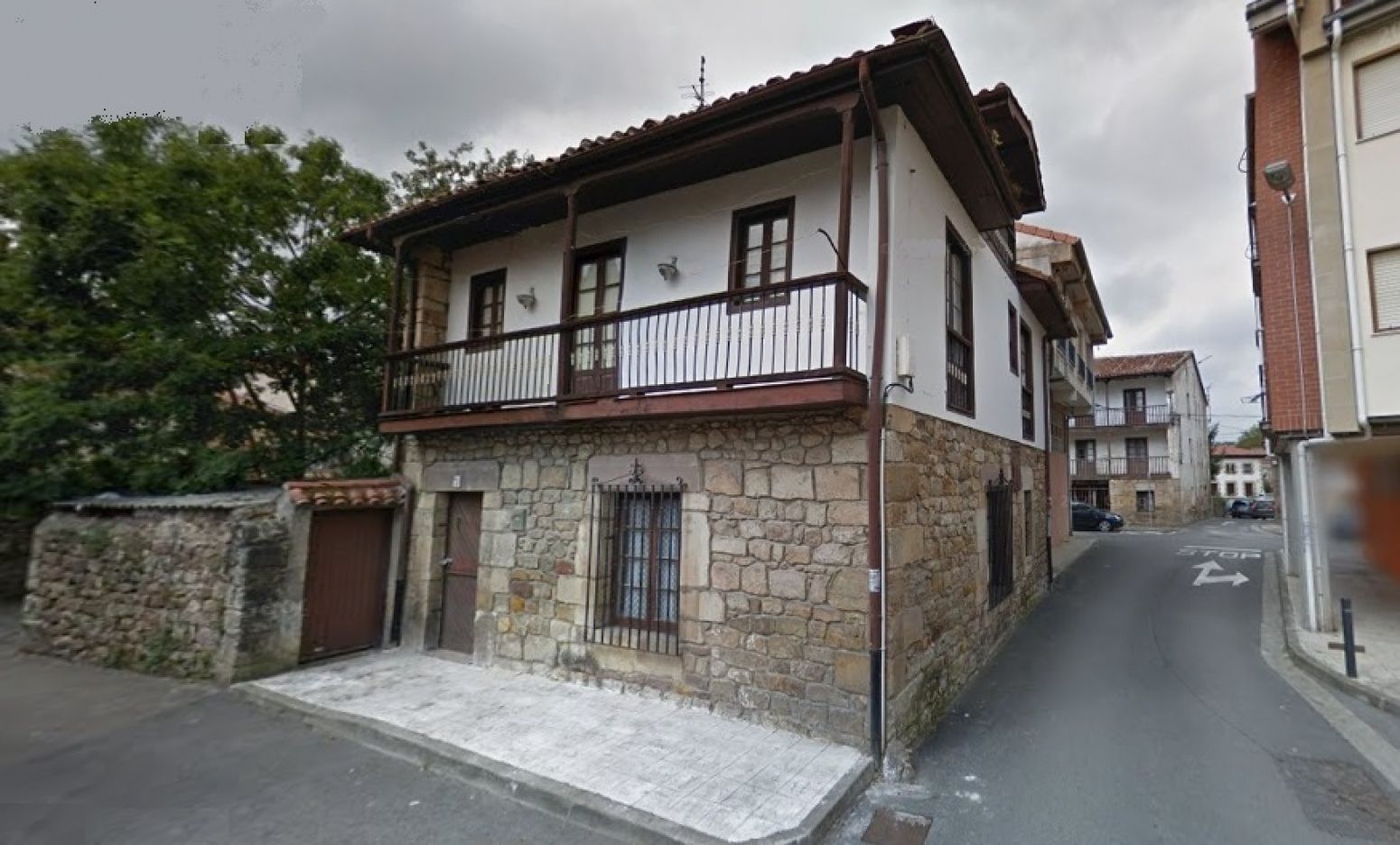 Exterior view of House or chalet for sale in Cabezón de la Sal  with Private garden, Storage room and Balcony