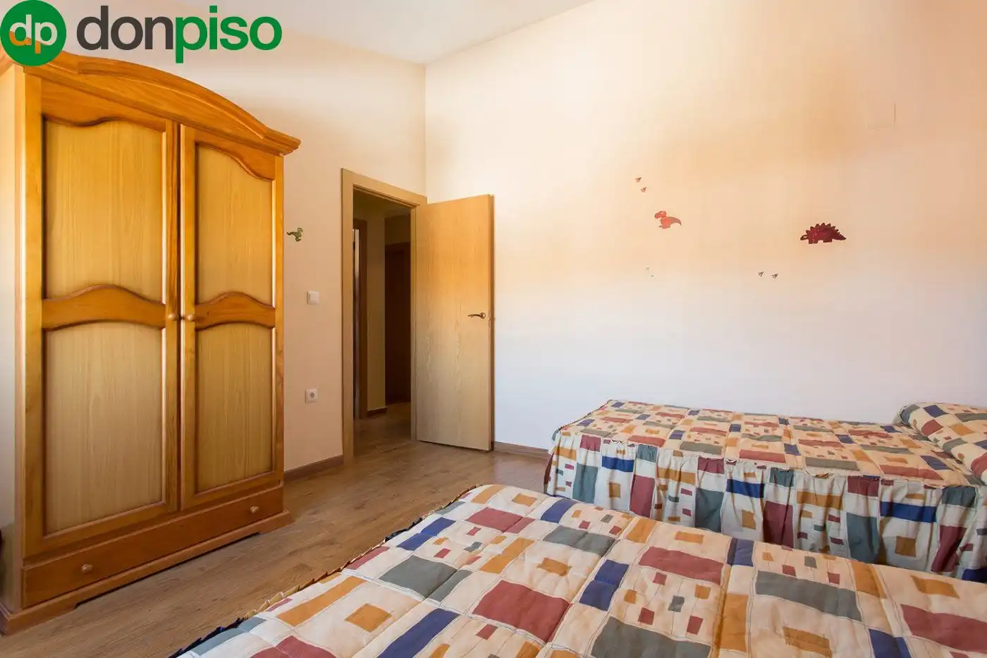 Habitación de Casa o chalet en venta en Alamedilla con Parquet y Terraza