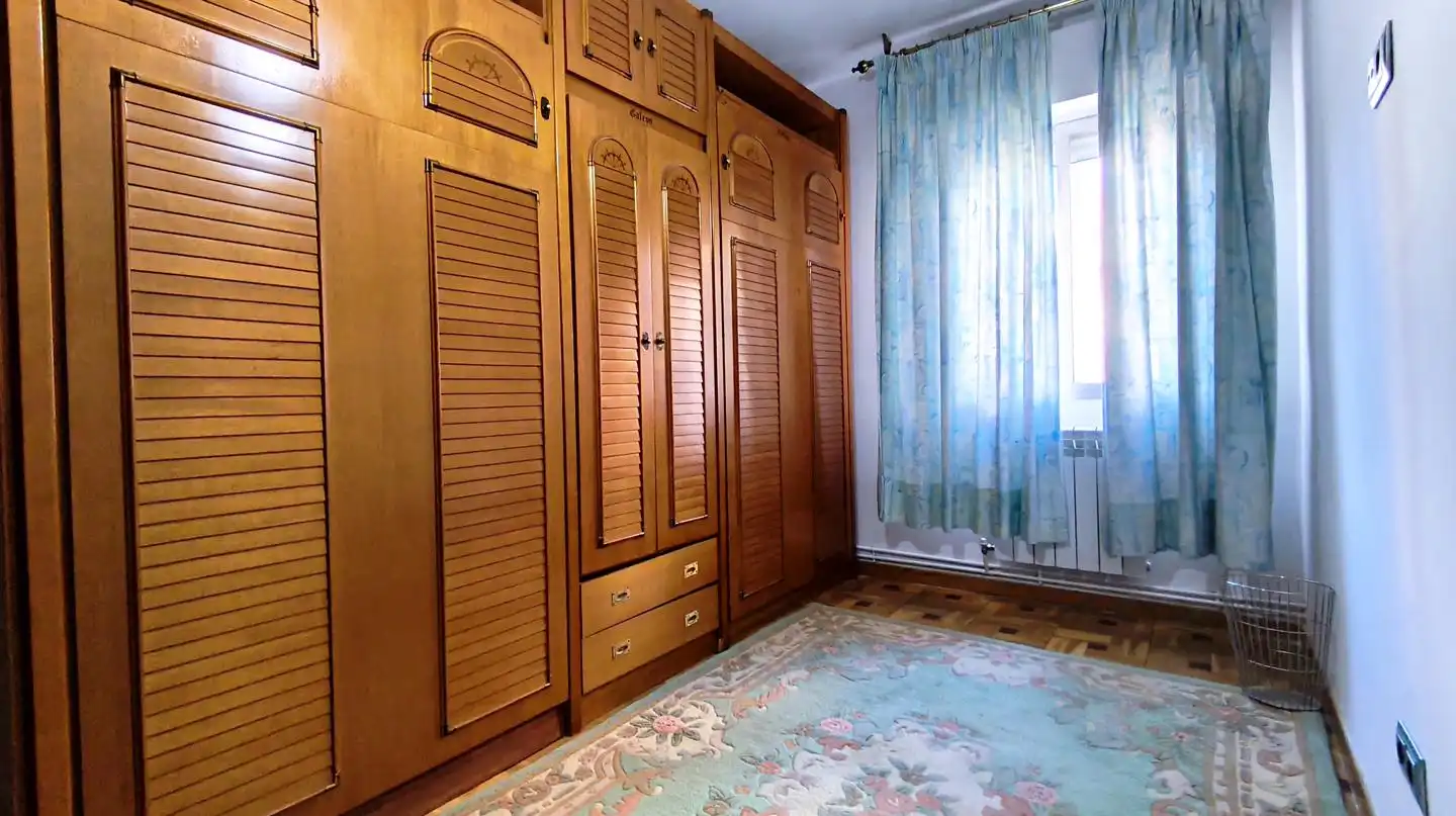 Bedroom of Flat for rent in Madrid