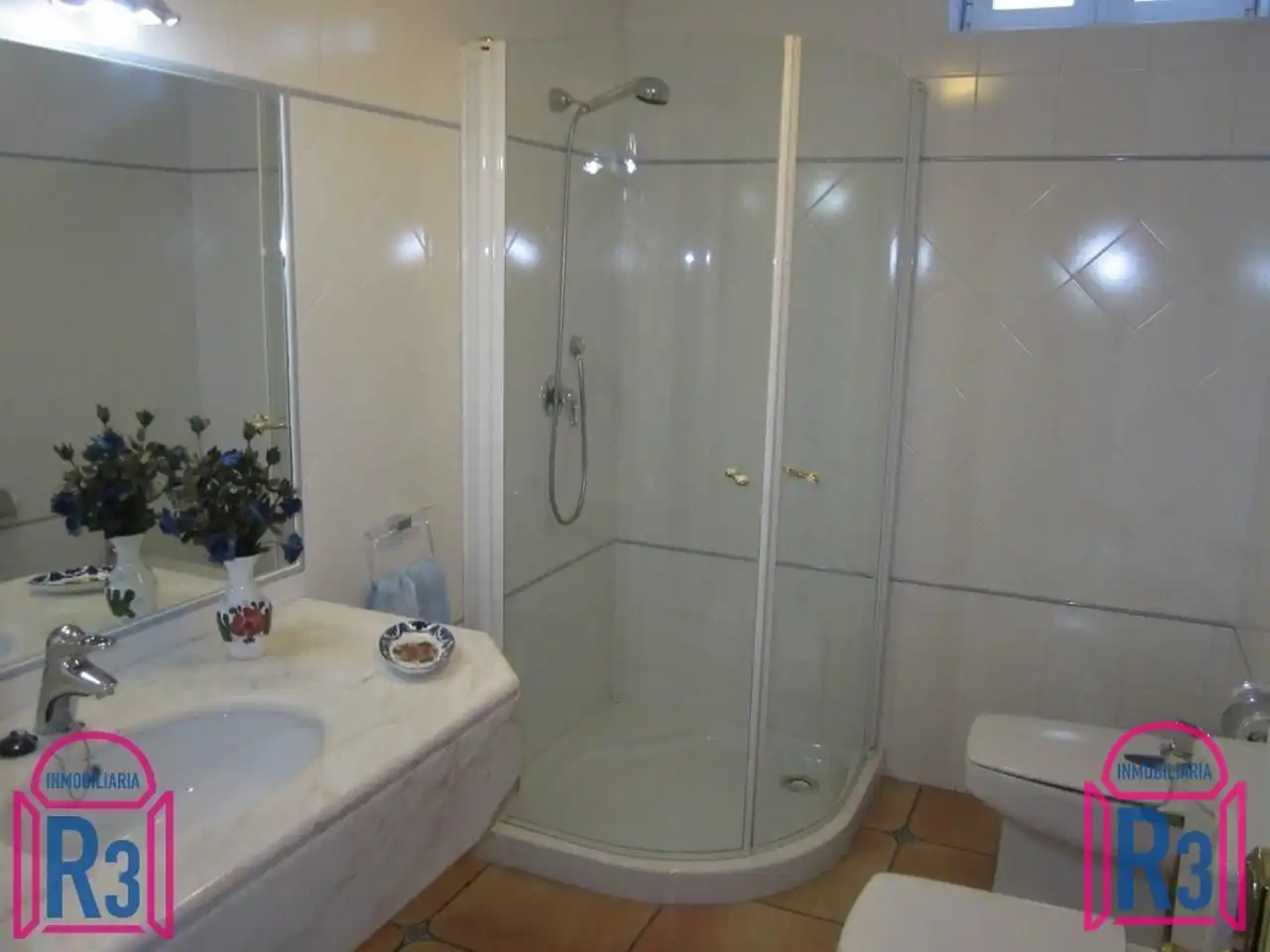 Baño de Casa o chalet en venta en León Capital  con Calefacción