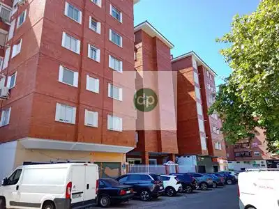 Piso con ascensor en alquiler en Valdepasillas - La Paz - Huerta Rosales, imagen 2