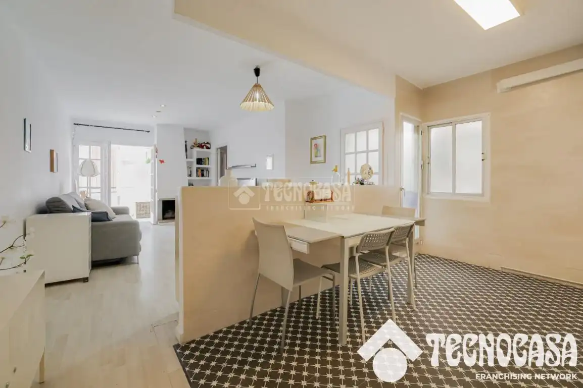 Sala de estar de Piso en venta en Badalona con Calefacción y Balcón