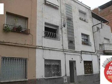 Pis en venda a Calle DEL MONCAYO