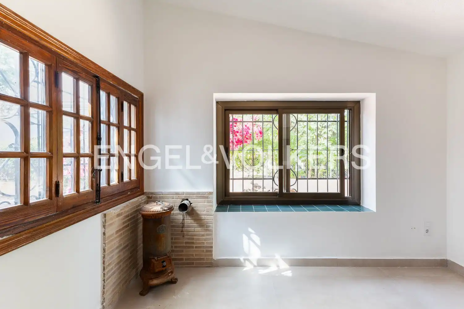 Vista exterior de Casa o chalet de alquiler en Paterna con Aire acondicionado, Calefacción y Jardín privado