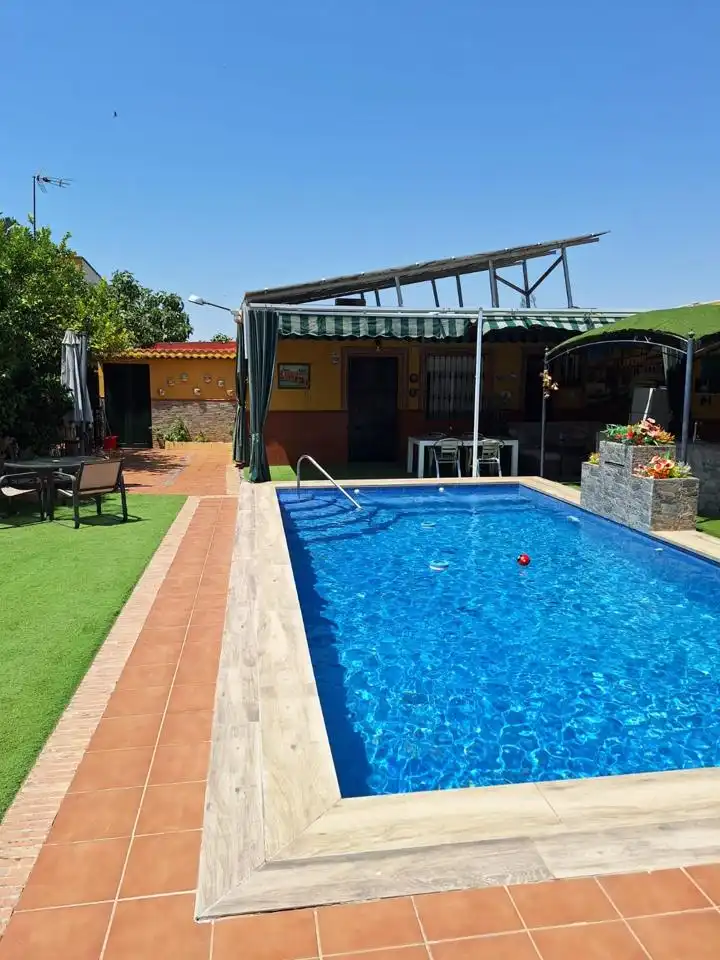 Piscina de Casa o chalet en venta en Alcalá de Guadaira con Aire acondicionado, Jardín privado y Terraza