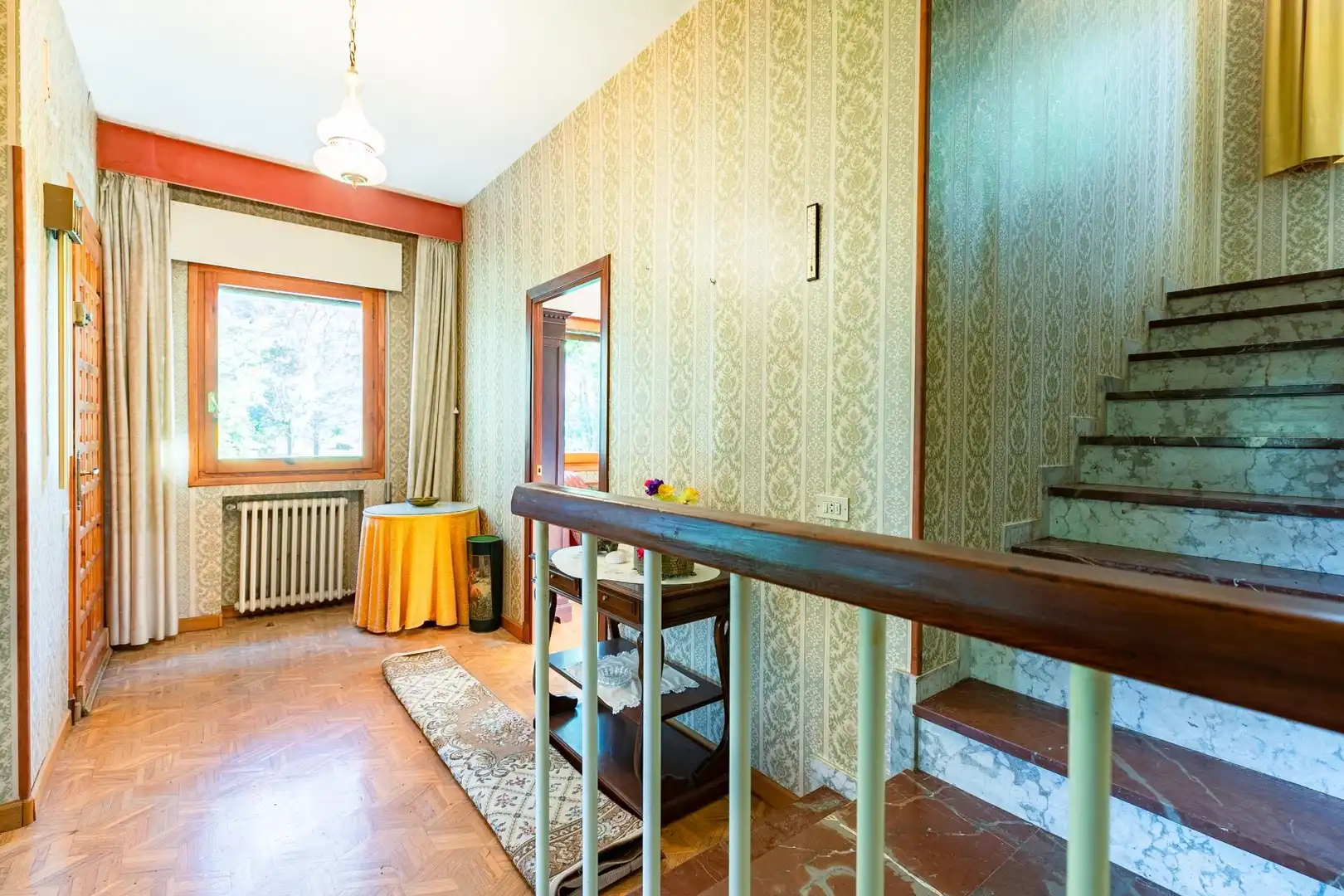 Country house zum Verkauf in Sabiñánigo mit Heizung, Privatgarten und Terrasse