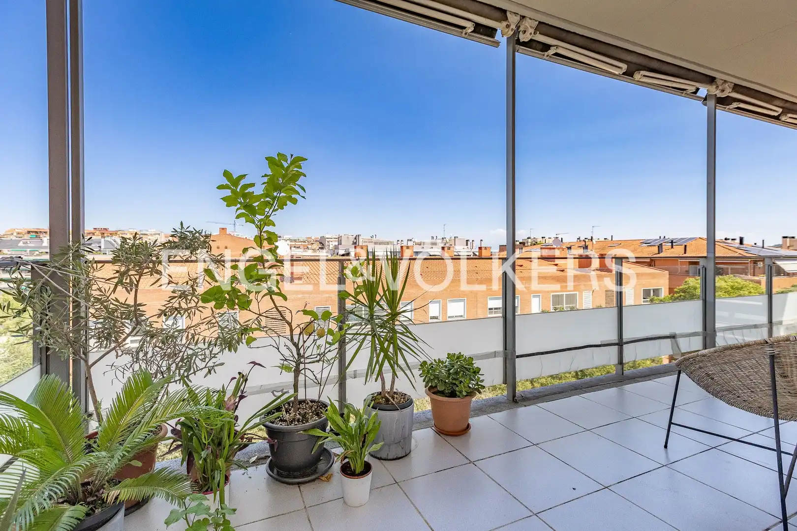Terrace of Attic for sale in Sant Cugat del Vallès  with Heating, Parquet flooring and Swimming Pool