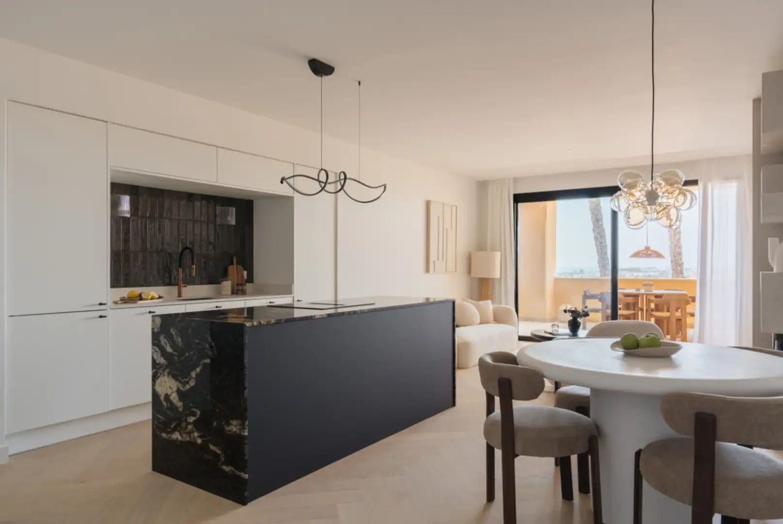 Apartament amb piscina en venda a Nueva Andalucía, imagen 9