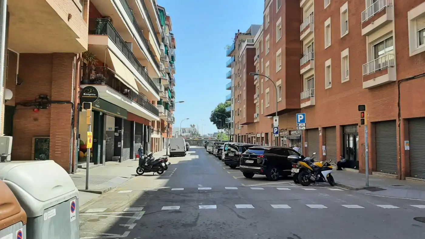 Vista exterior de Garaje en venta en Barcelona