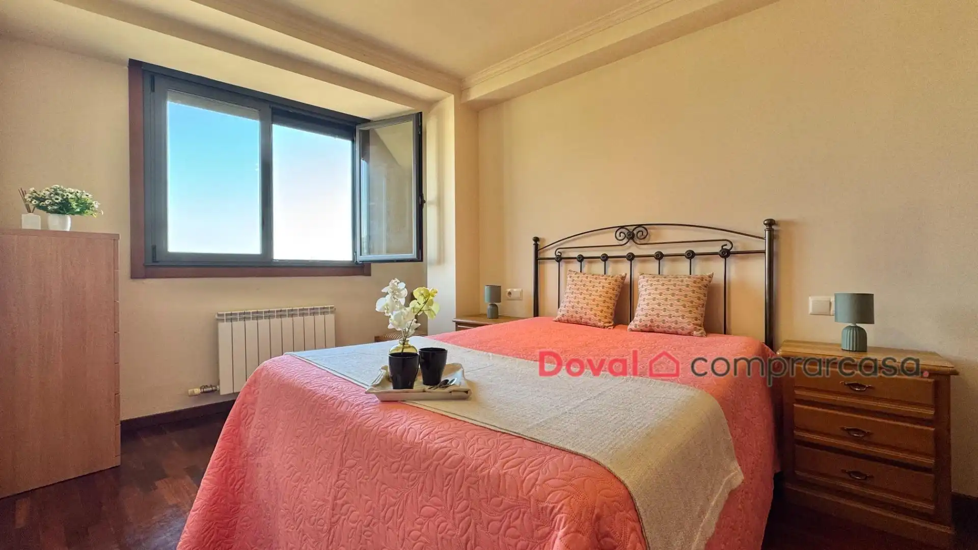 Bedroom of Flat for sale in Vigo   with Heating and Storage room