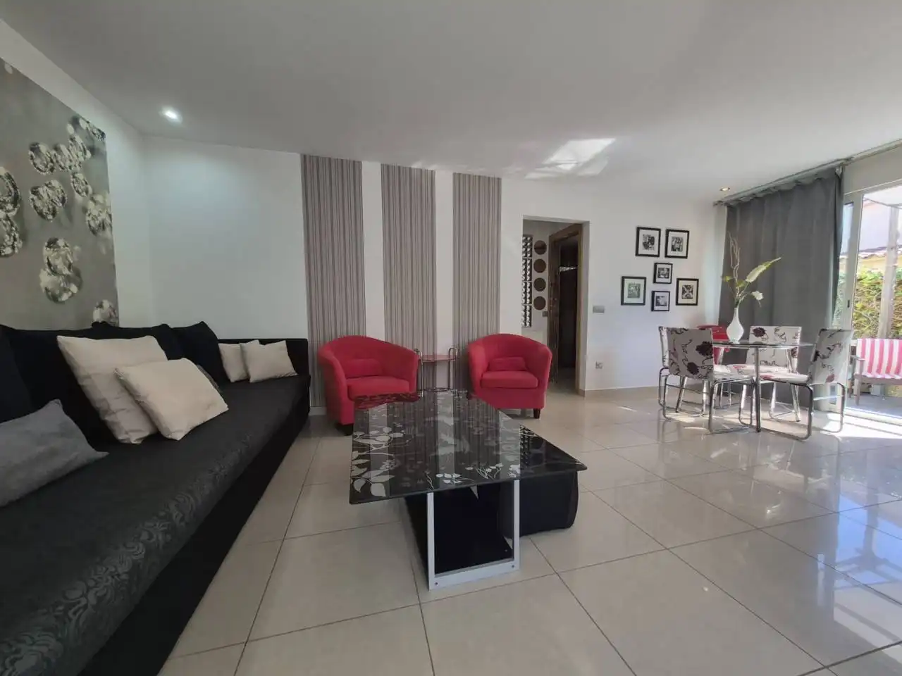 Chalet con jardín en venta en Calle Urgell, imagen 4