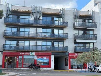 Vista exterior de Apartament en venda en L'Ampolla amb Piscina comunitària