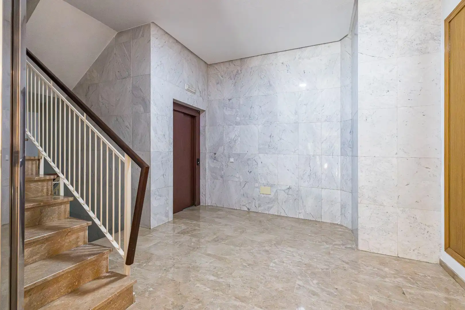 Flat for sale in Murcia  with Air Conditioner, Storage room and Balcony