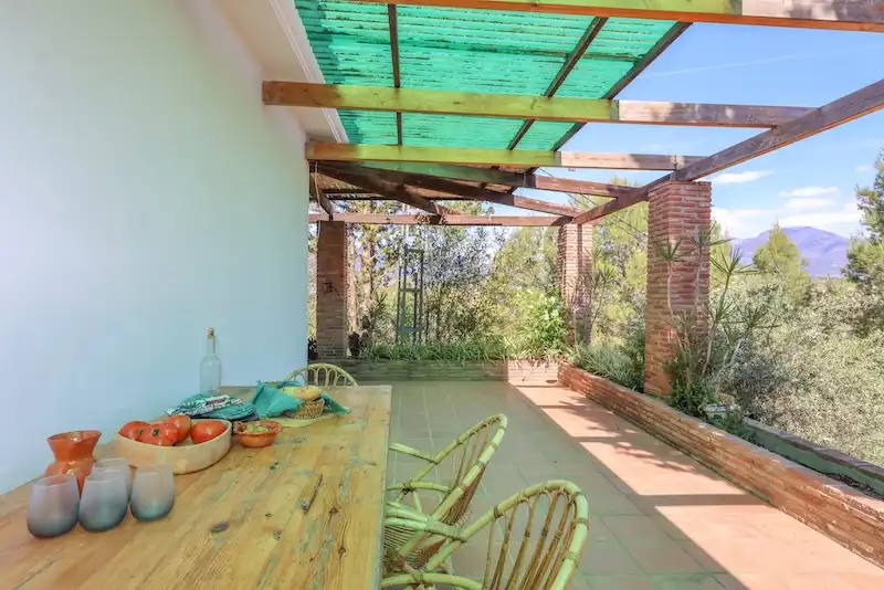 Terrassa de Casa o xalet en venda en Guaro amb Jardí privat i Piscina