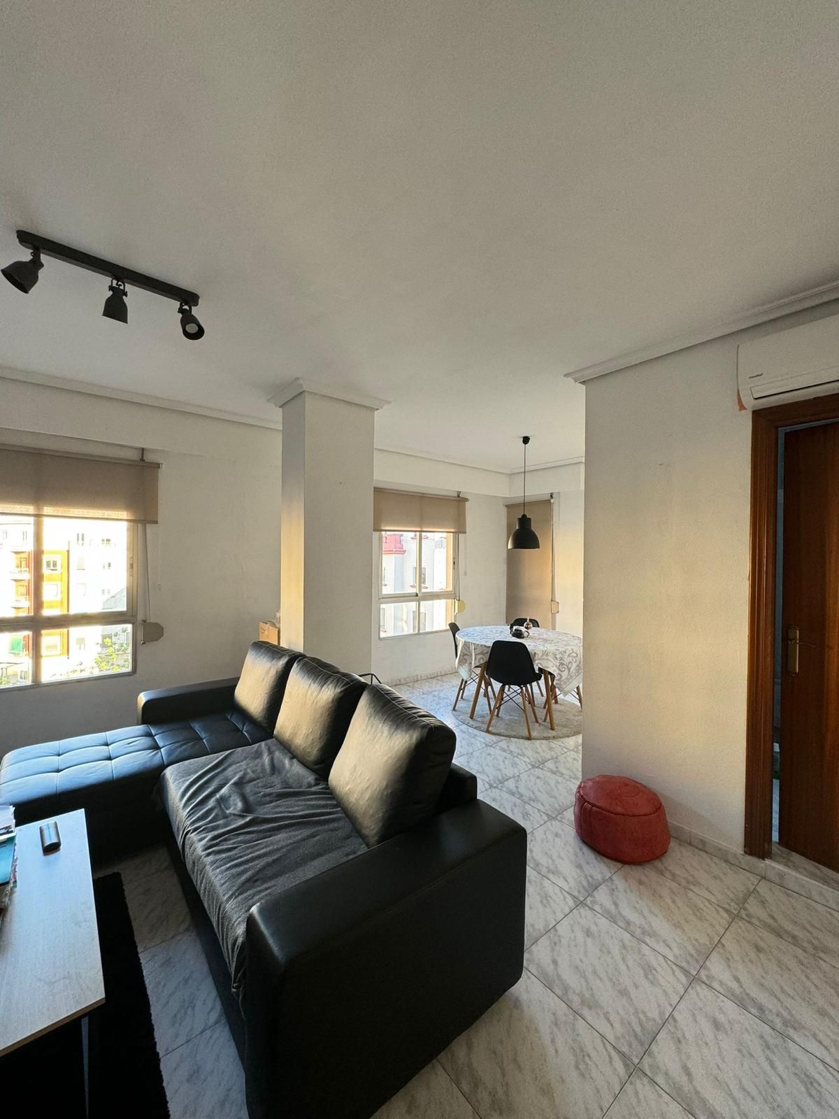 Living room of Apartment to rent in  Valencia Capital  with Air Conditioner, Heating and Furnished