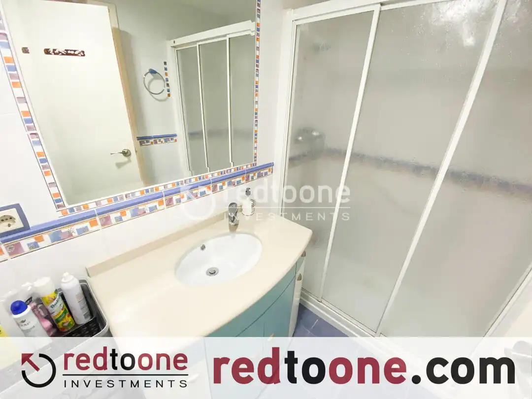 Bathroom of Flat for sale in Campello Playa