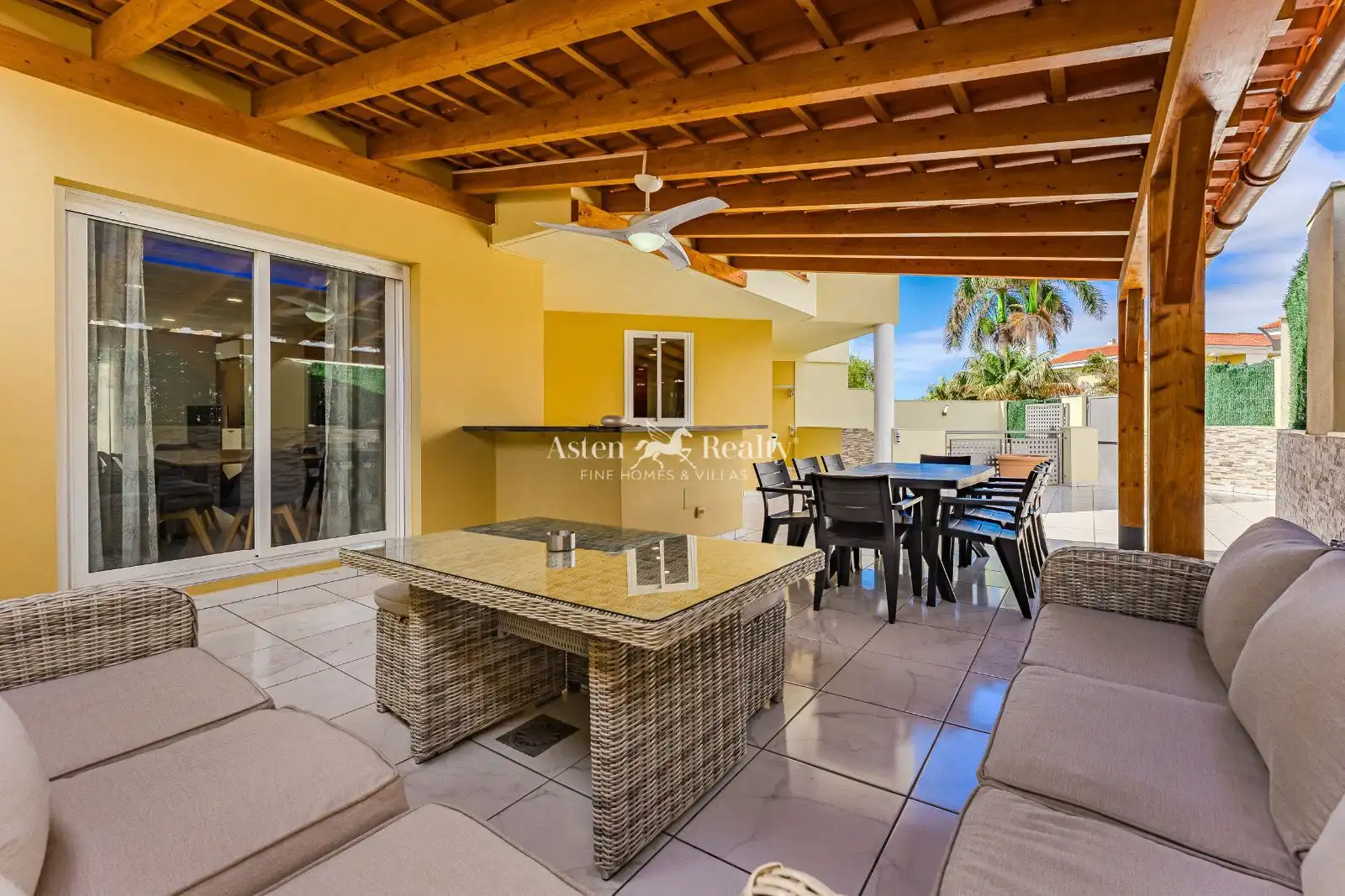 Terraza de Local en venta en Adeje con Aire acondicionado, Amueblado y Internet
