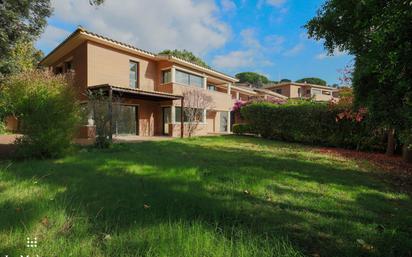 Jardí de Casa o xalet en venda en Cabrils amb Aire condicionat, Calefacció i Jardí privat