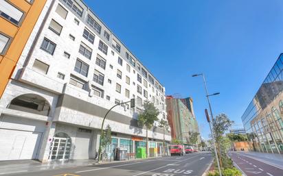 Exterior view of Flat for sale in Las Palmas de Gran Canaria  with Oven, Balcony and Internet