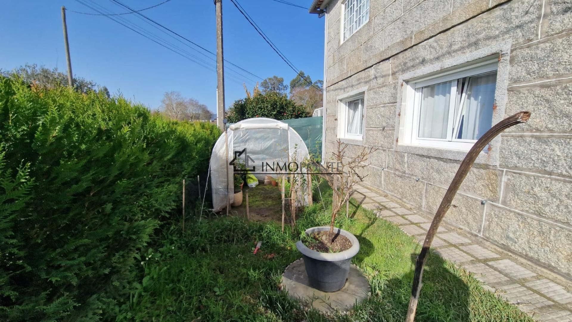 Exterior view of House or chalet for sale in Pontevedra Capital   with Private garden