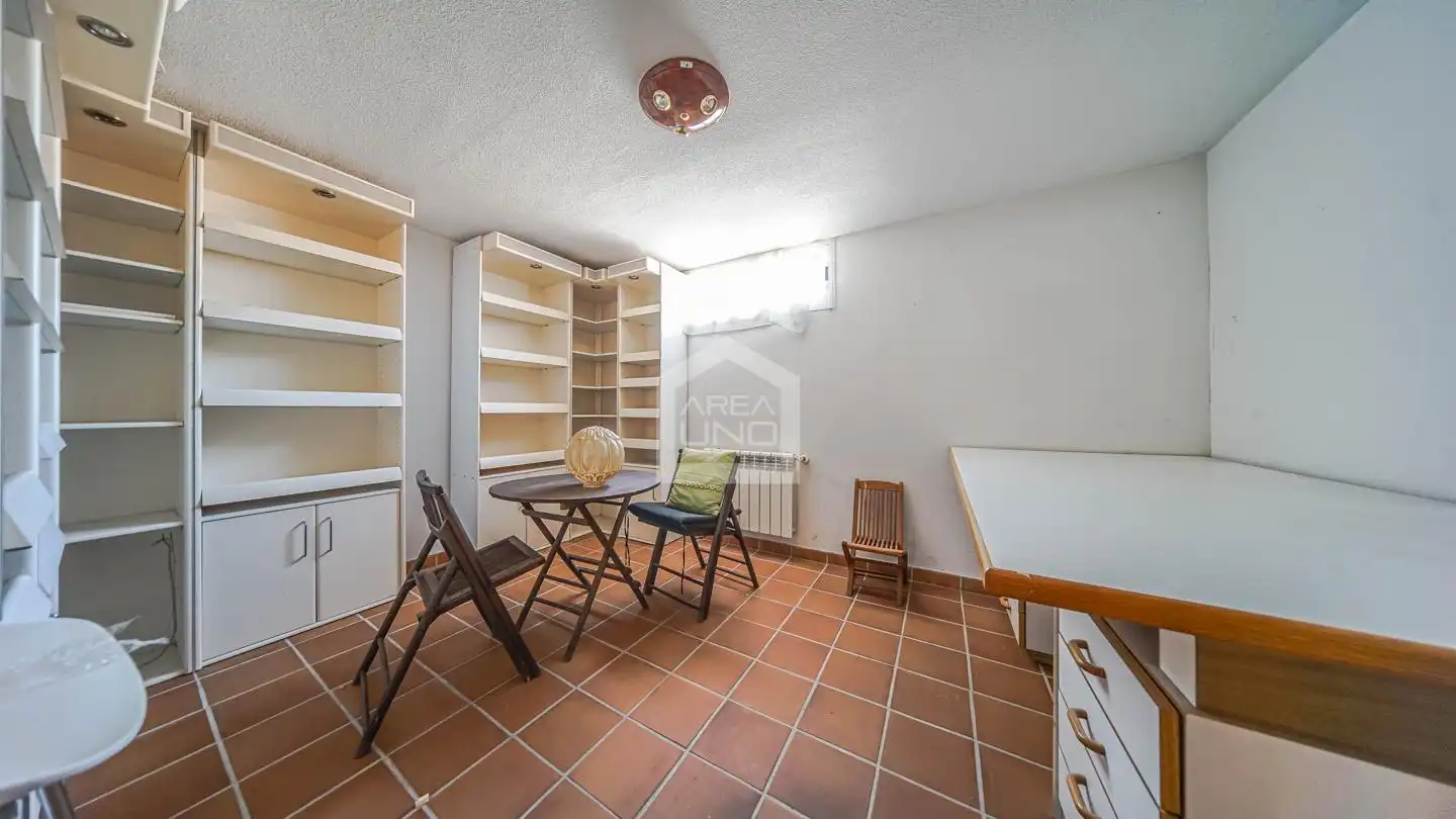 Casa adosada en venta en Villaviciosa de Odón con Calefacción, Jardín privado y Parquet