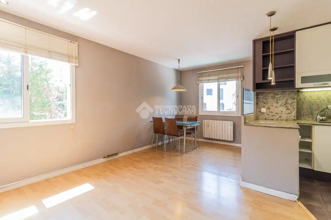 Vista exterior de Ático en venta en Sant Cugat del Vallès con Balcón