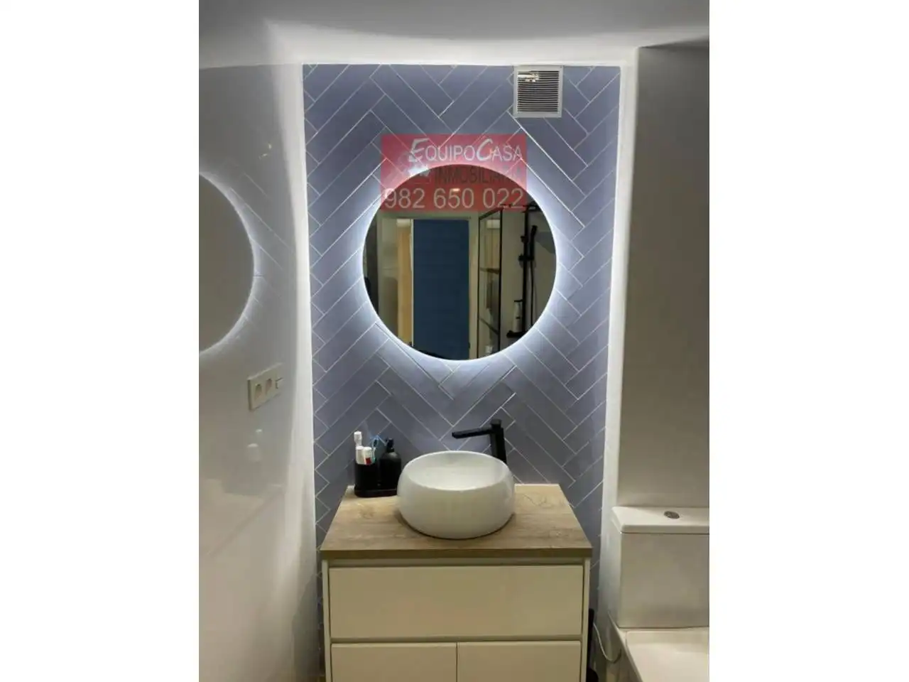 Baño de Apartamento en venta en Lugo con Calefacción, Parquet y Trastero
