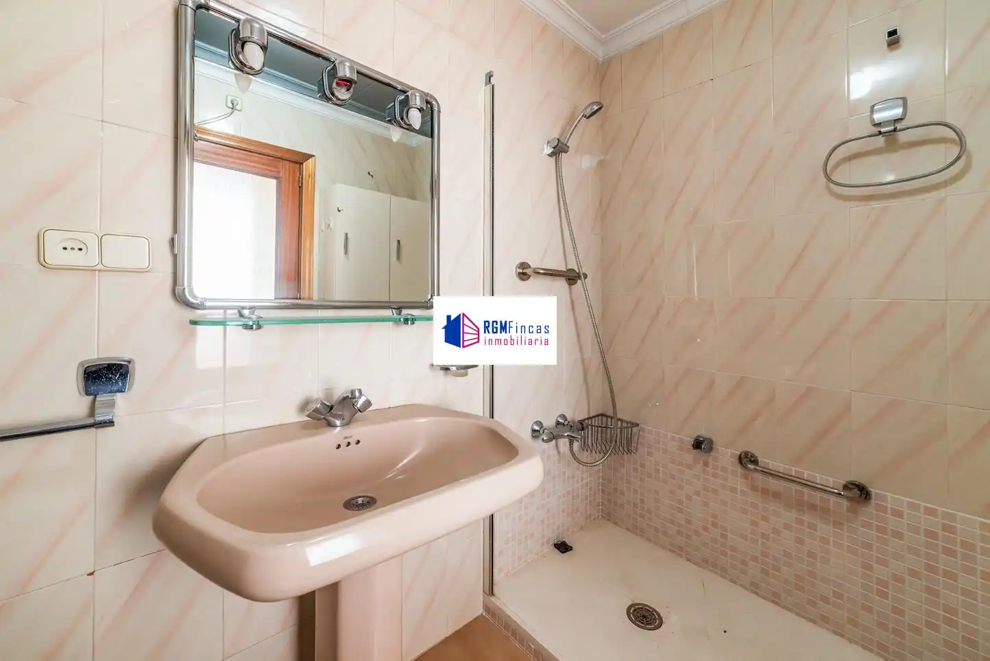 Badezimmer von Haus oder Chalet zum Verkauf in Sevilla