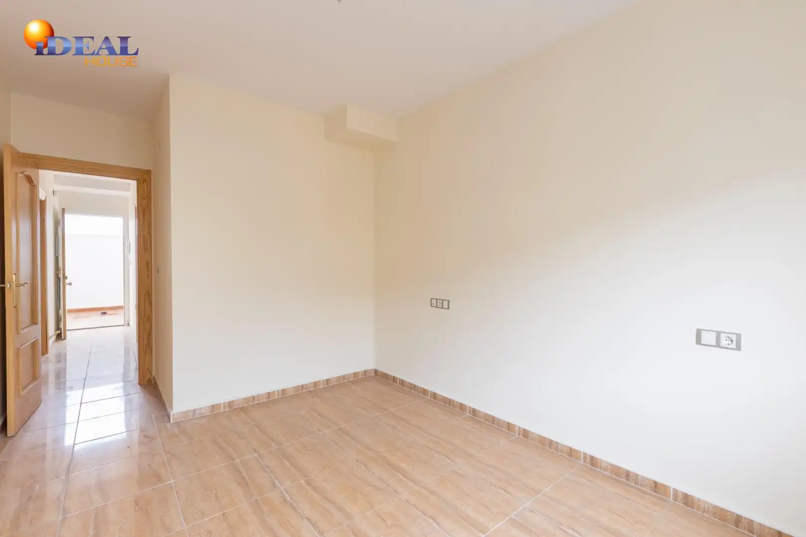 Schlafzimmer von Wohnung zum Verkauf in Güevéjar mit Balkon