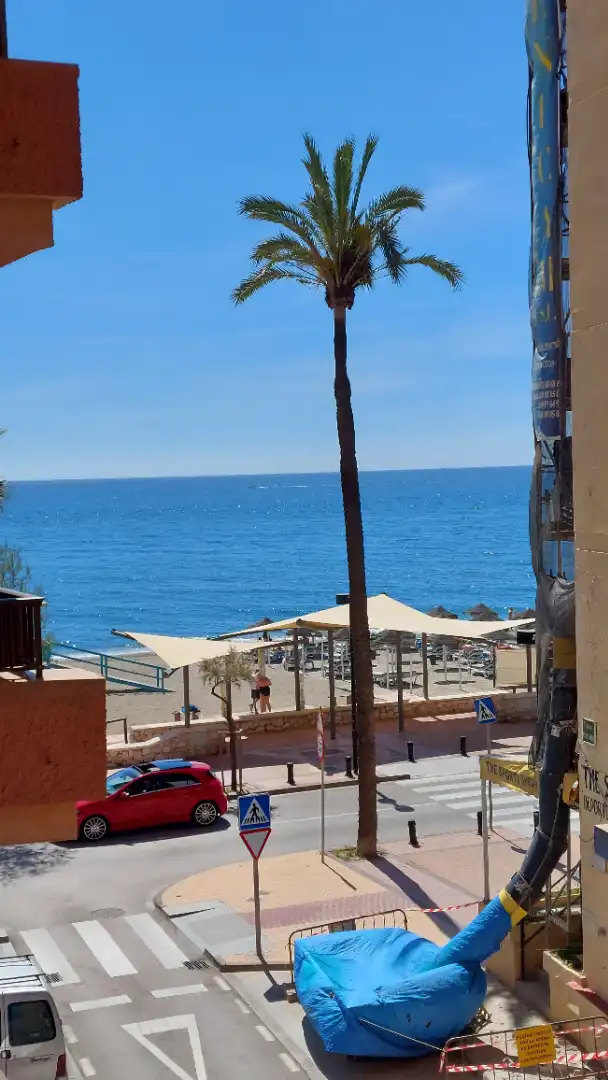 Piso con ascensor en venta en Calle Marina Nacional 24