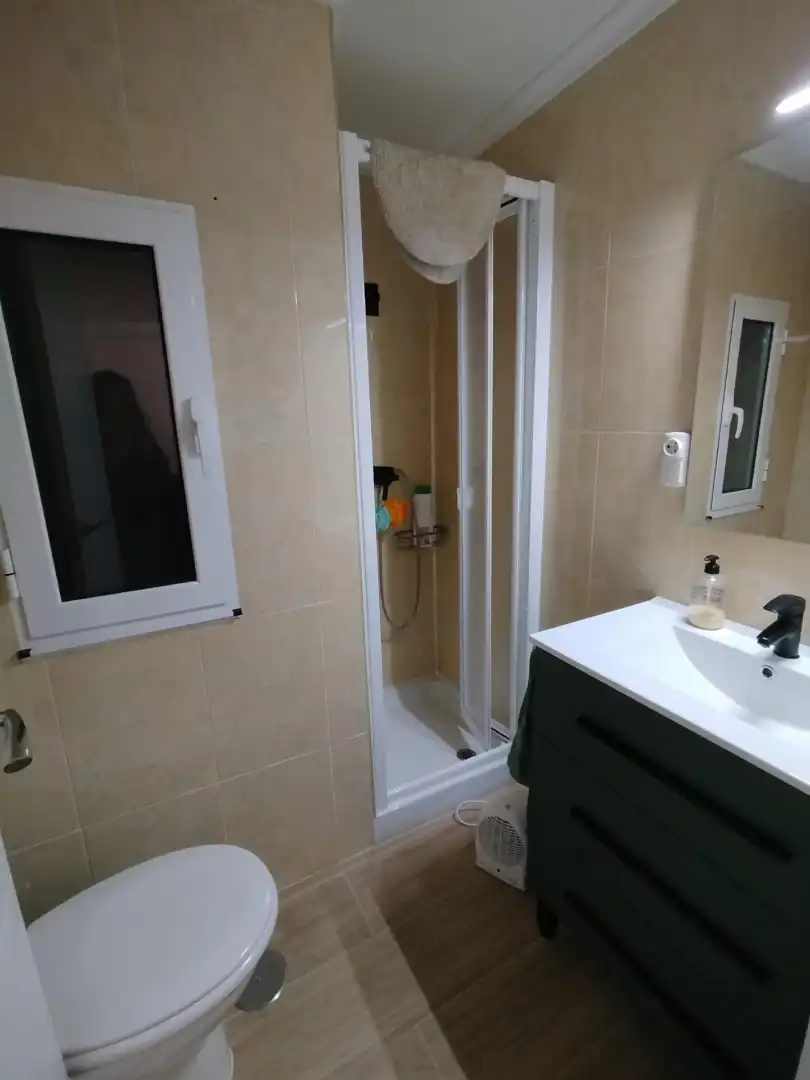 Bathroom of Flat for rent in Santander  with Heating and Furnished