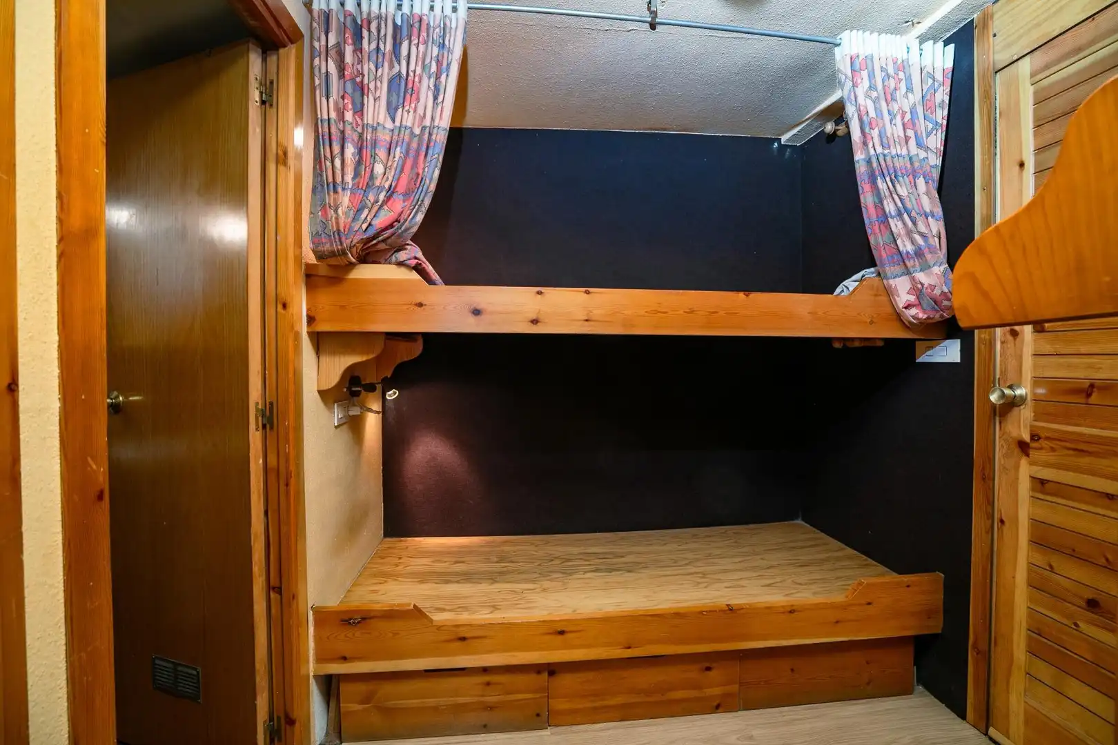 Habitación de Piso en venta en Benasque con Calefacción