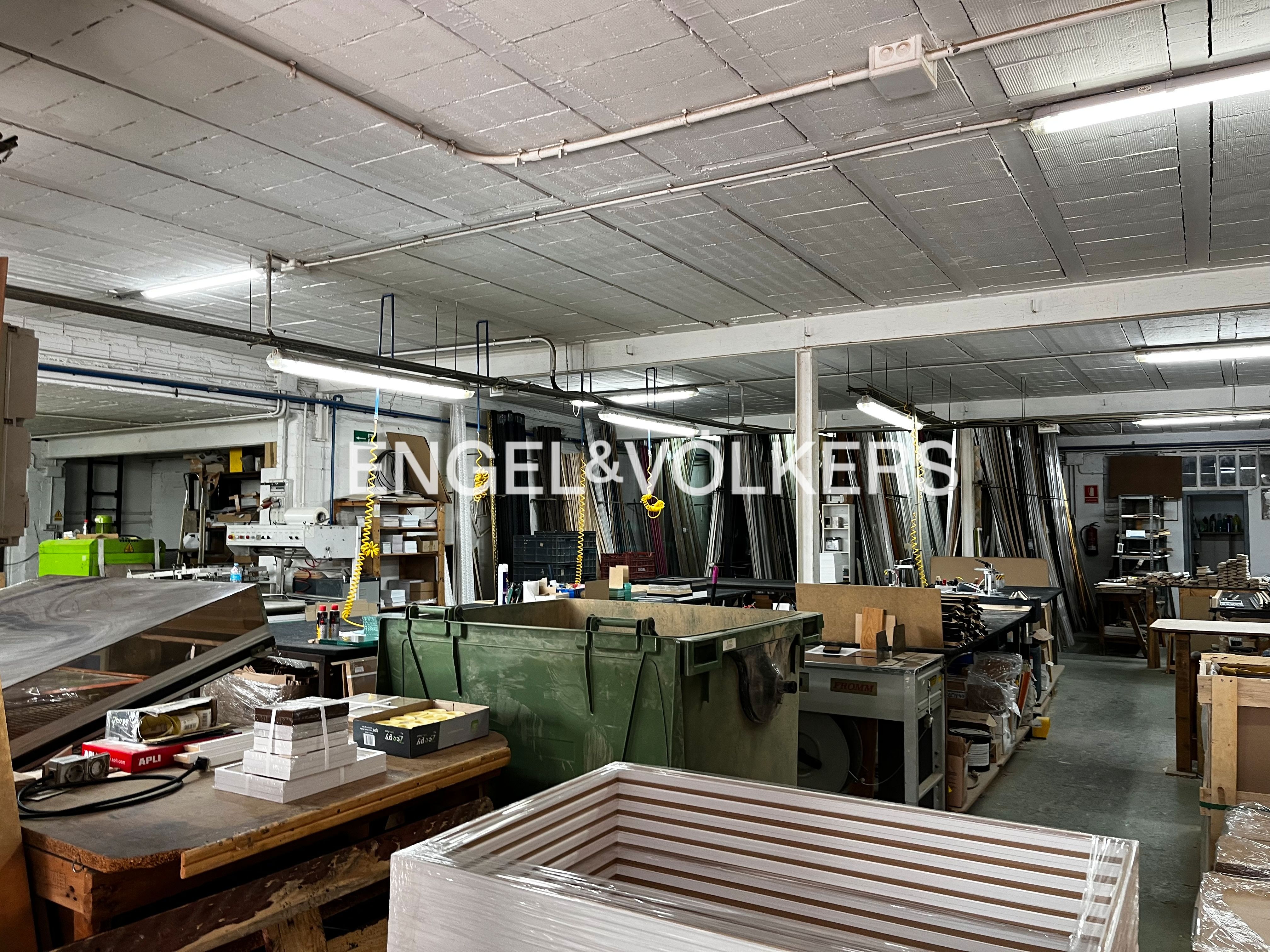 Nau industrial en venda en Les Franqueses del Vallès