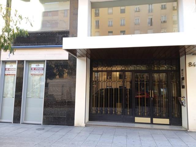 Oficina en Venta en Calle NARVAEZ en Ibiza de Madrid
