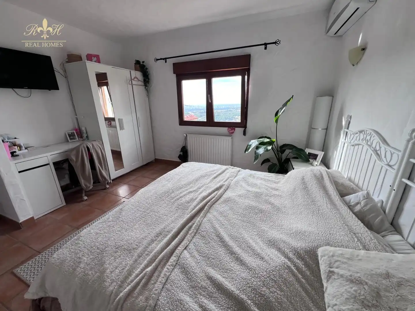 Bedroom of Houses for sale in L'Alfàs del Pi  with Air Conditioner, Heating and Terrace