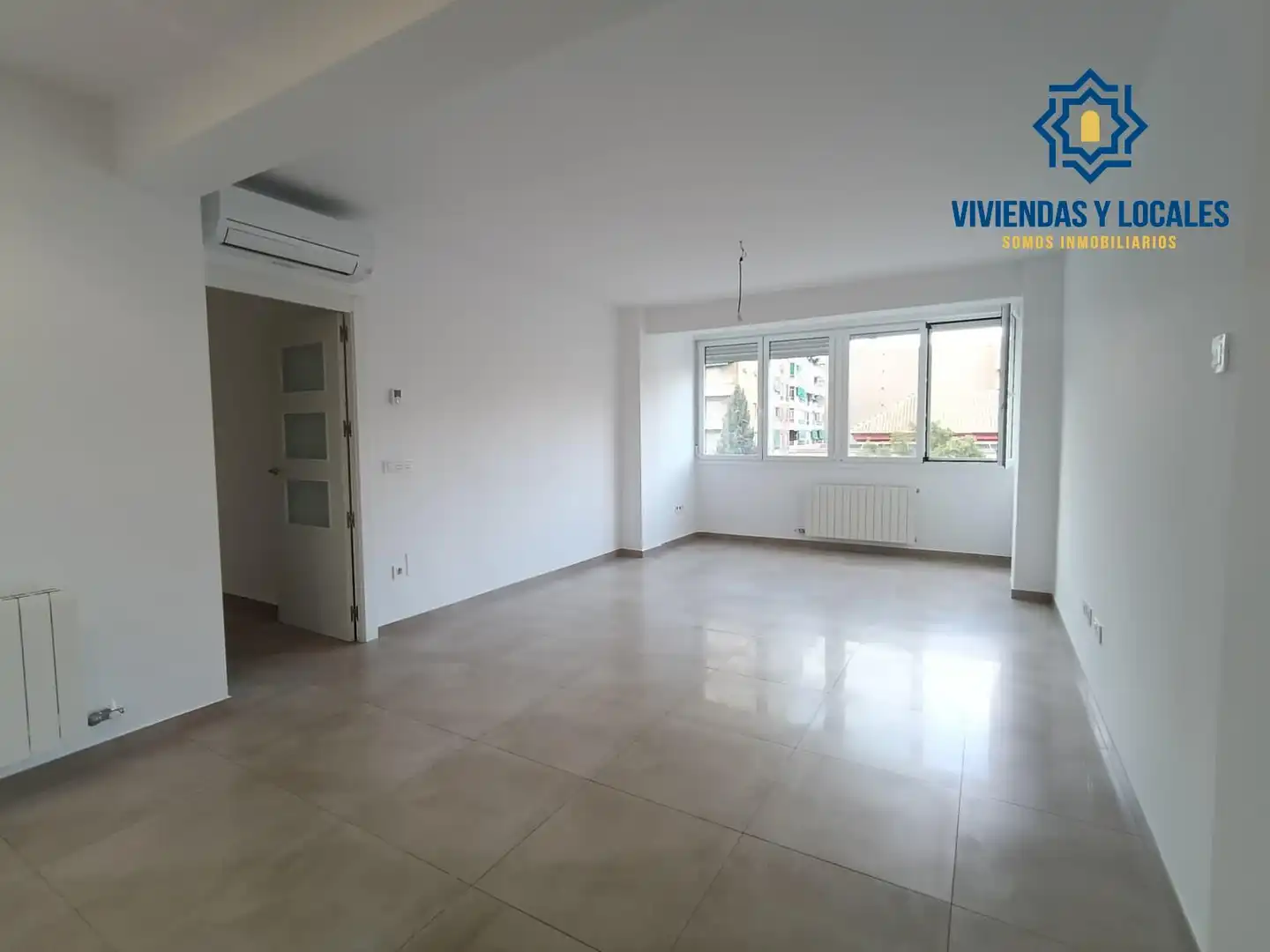 Sala de estar de Piso de alquiler en Granada con Aire acondicionado, Calefacción y Terraza