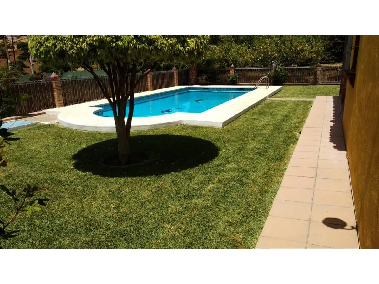 Piscina de Casa o chalet en venta en Estepona con Aire acondicionado, Calefacción y Jardín privado
