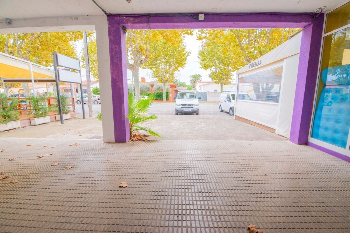 Parking of Premises for sale in Empuriabrava  with Air Conditioner, Heating and Terrace