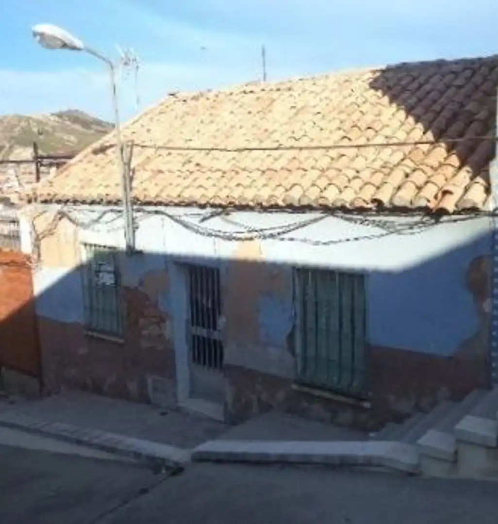 Exterior view of Houses for sale in Puertollano