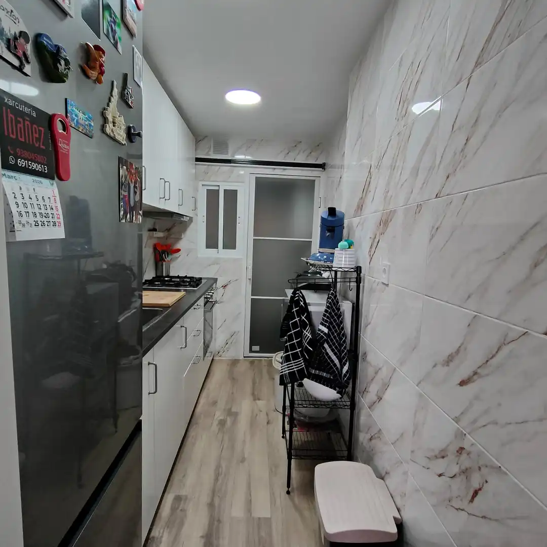 Kitchen of Flat for sale in Igualada  with Heating, Parquet flooring and Oven