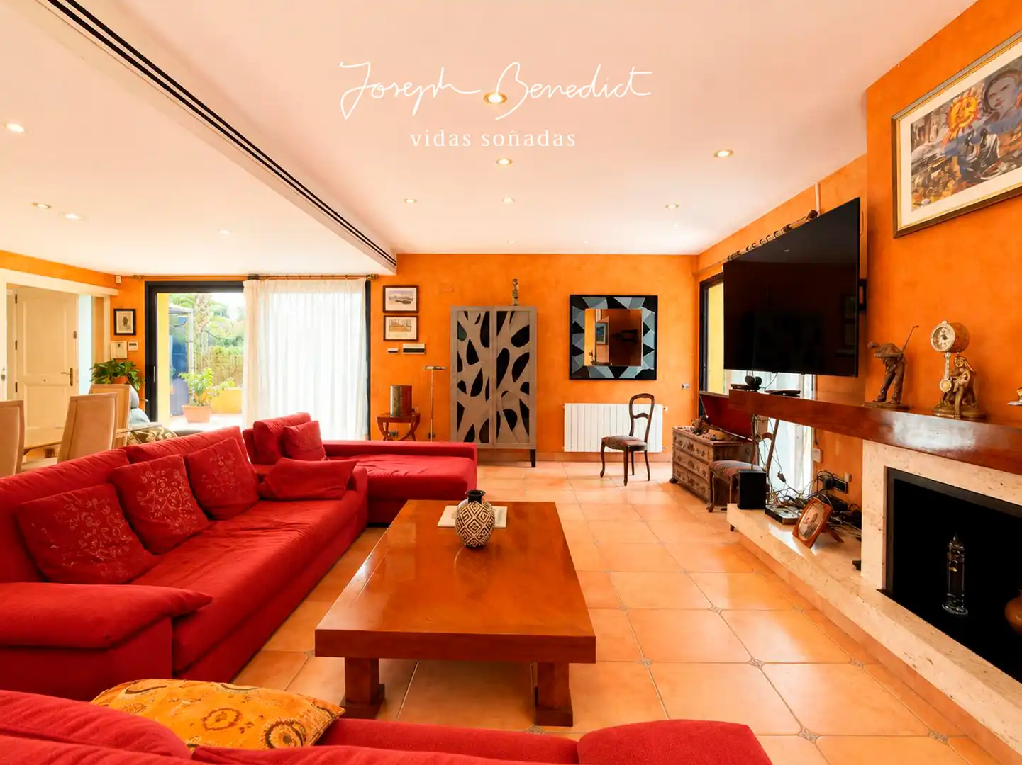 Sala d'estar de Casa o xalet en venda en Calafell amb Aire condicionat, Calefacció i Jardí privat