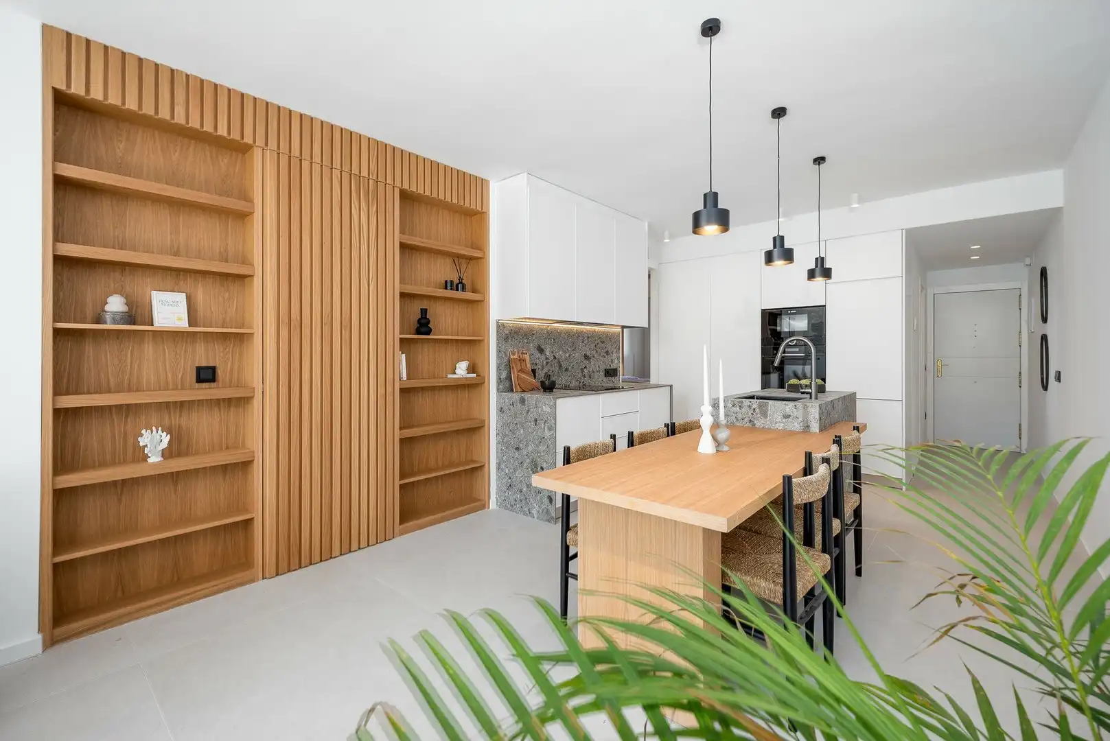Cocina de Planta baja en venta en Benahavís con Aire acondicionado, Calefacción y Jardín privado