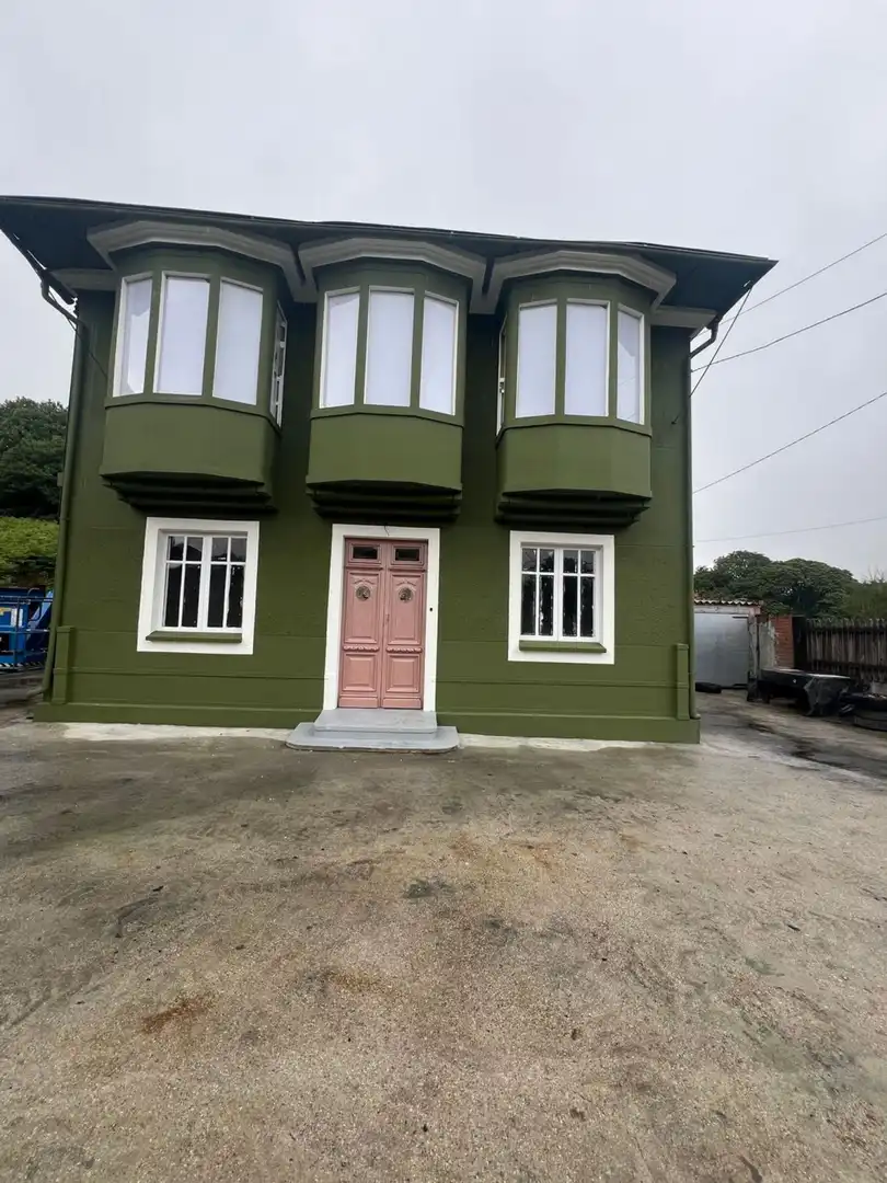 Chalet con jardín en venta en Avenida Antonio Pintor