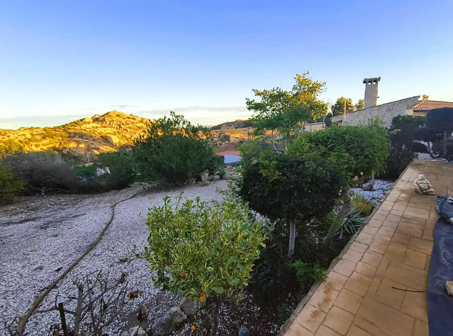 Terrassa de Casa o xalet en venda en Crevillent amb Aire condicionat, Jardí privat i Traster