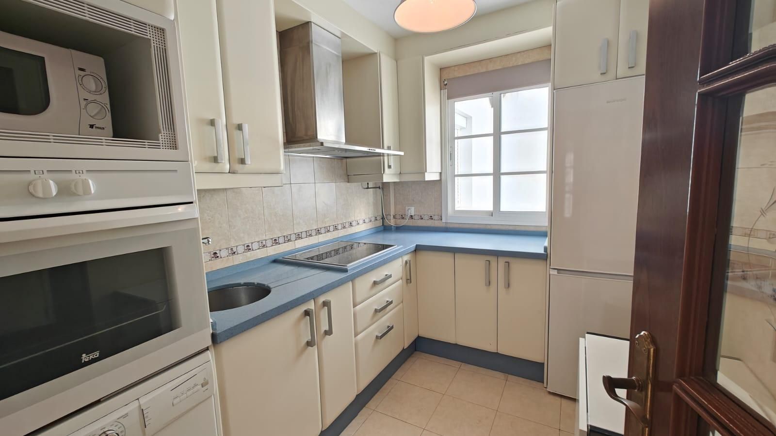 Cocina de Piso de alquiler en San Fernando