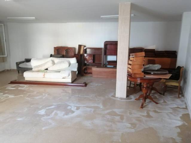 Local comercial en Alquiler en El Carpio