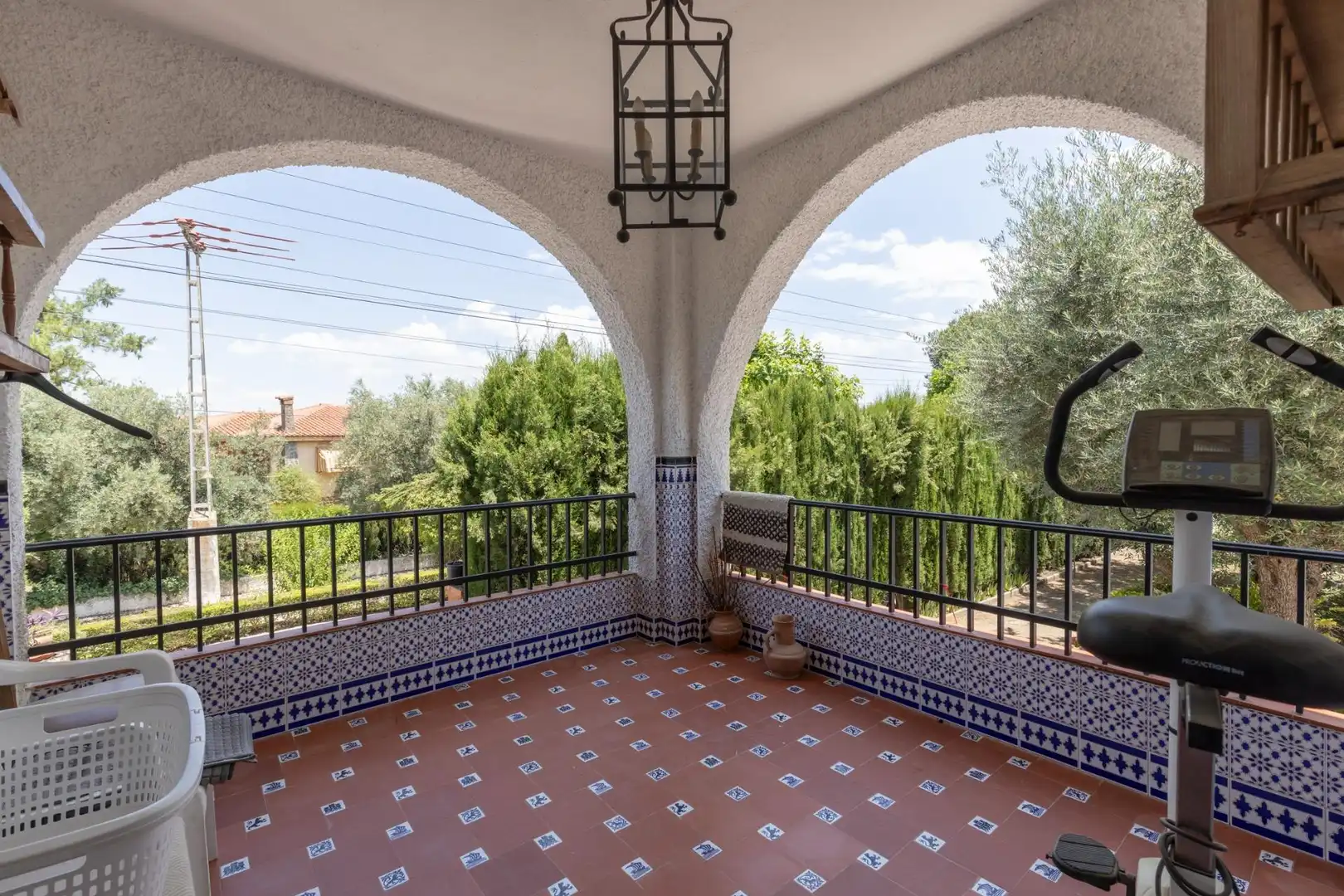 Chalet con terraza en venta en Avenida de los Cerezos 31, imagen 4