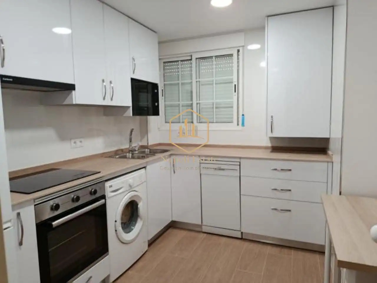 Küche von Wohnung zur Miete in Carretera de Cádiz