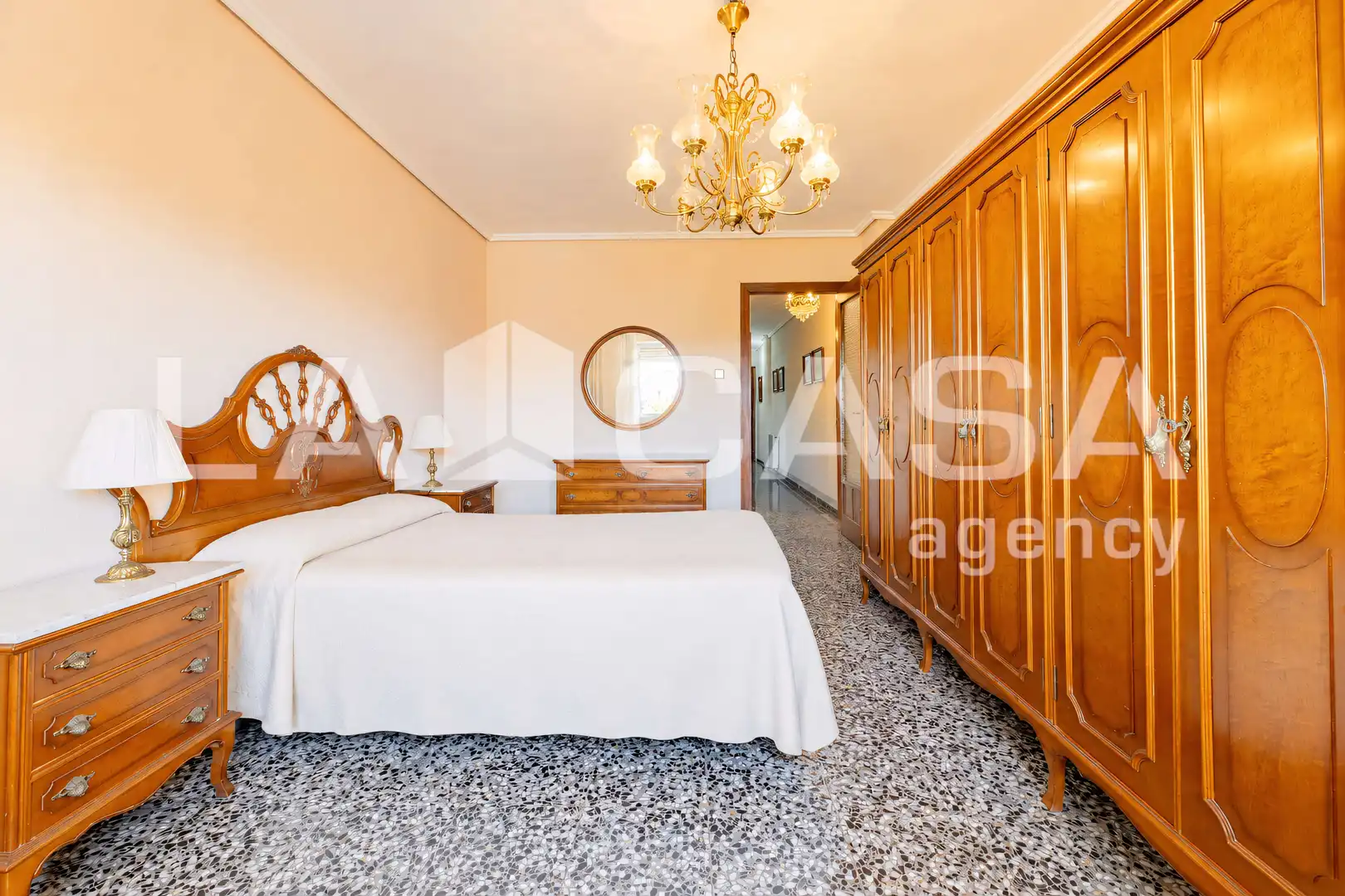Habitación de Piso en venta en Valencia con Calefacción y Balcón